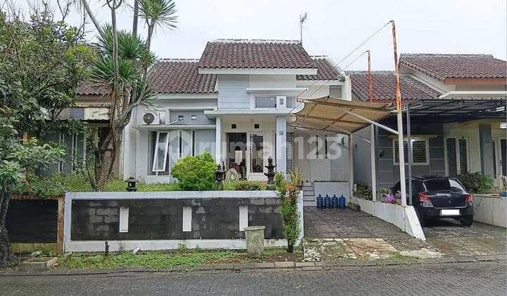 Rumah Luas LT 162 Akses Dekat Stasiun Batutulis SHM Hadap Timur J41343