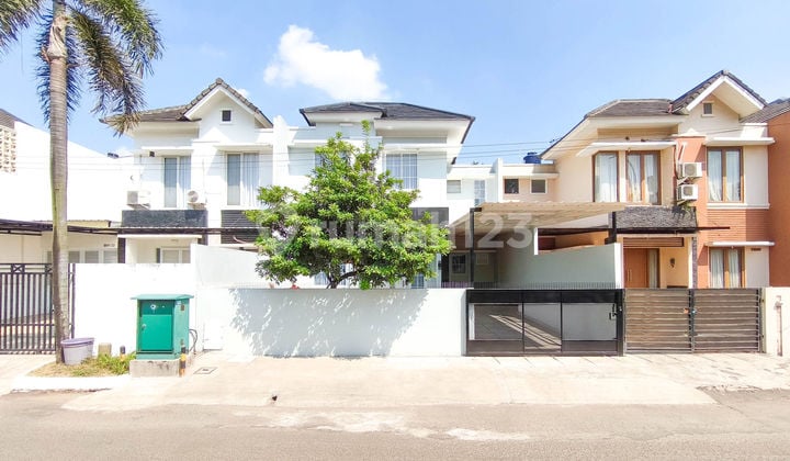 Rumah Cantik LB 136 SHM 9 Menit ke BSD Plaza Dibantu KPR J-36129