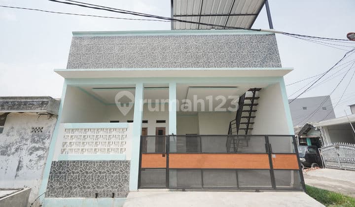 Rumah Hadap Timur 15 Menit ke Primaya Hospital Bekasi Utara SHM J-38106