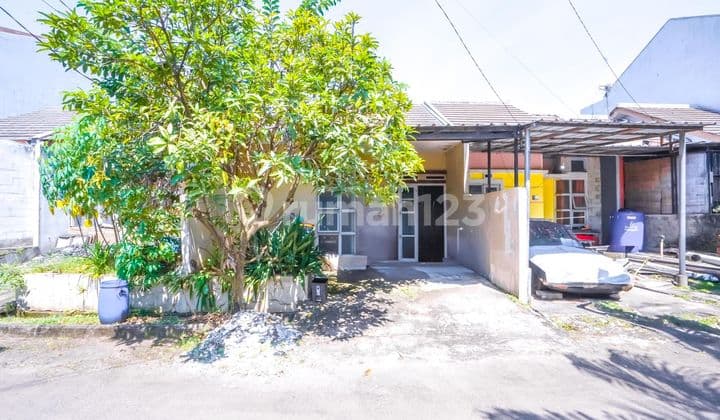 Rumah Strategis Siap Huni dekat Trans Studio Mall Cibubur Dibantu KPR J-34466