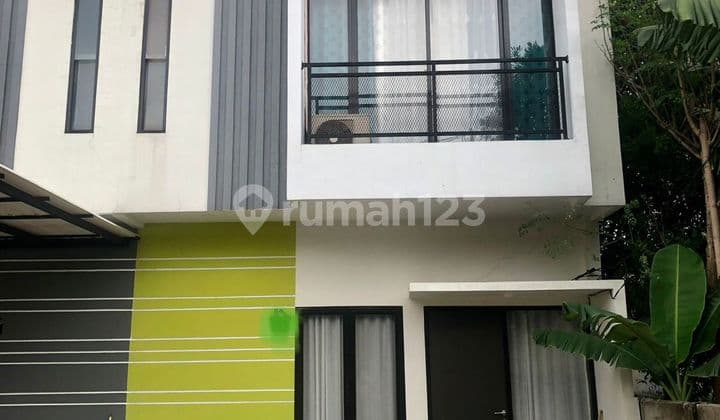 Rumah Minimalis 5 Menit ke Terminal Sawangan 2 Lantai Siap KPR J39864