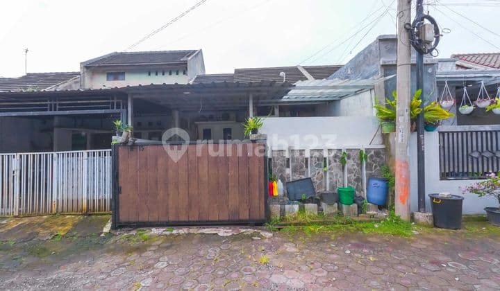 Rumah Seken Strategis 15 Menit ke Stasiun Depok Dibantu KPR J30466