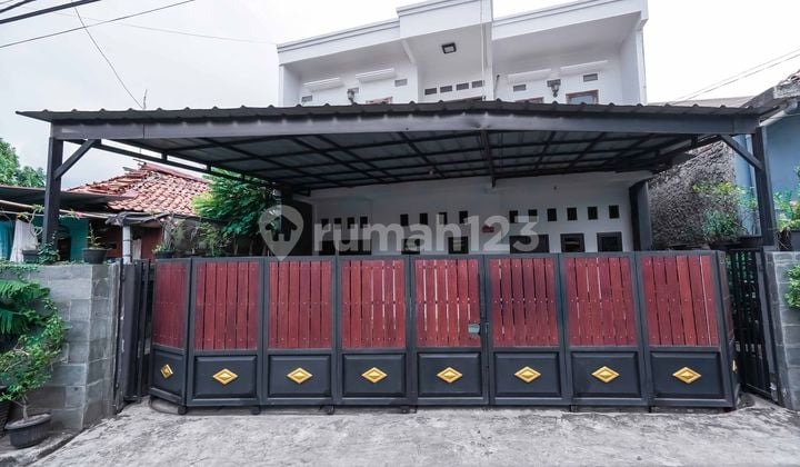 Rumah Strategis 7 Menit ke Pintu Tol Lenteng Agung 3 Bebas Banjir J38850