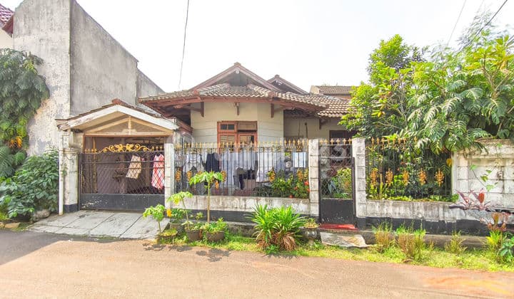 Rumah Strategis 10 Menit ke RSIA Bunda Ciputat LT 180 Bisa KPR J30974