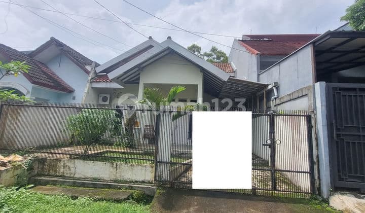 Rumah Hadap Selatan LB 200 SHM 15 Menit ke The Park Sawangan J-45562