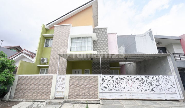 Rumah Luas Cantik Dekat Summarecon Bekasi Dibantu KPR J-39657