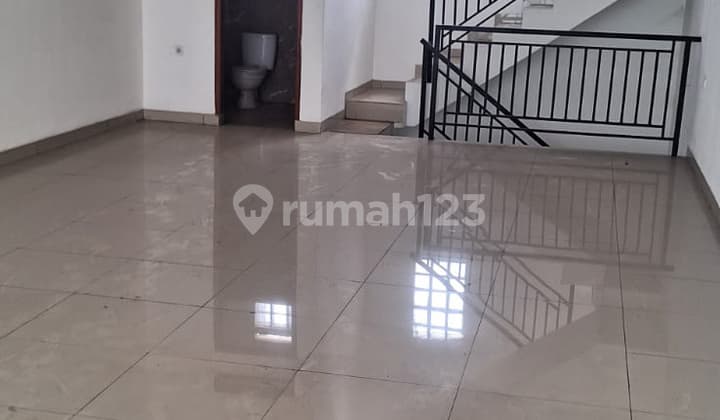 3-Floor Shophouse Karawitan Turangga Bandung Ready to Use Strategic Location