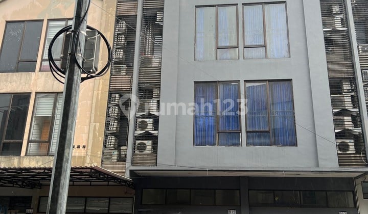 Investasi Cuan! Ruko 4 Lantai Grand Centro Bintaro, Jakarta Selatan