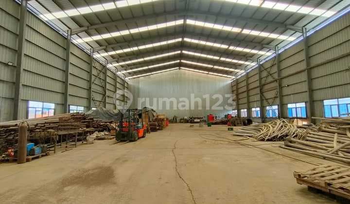 Gudang Indoor Lokasi Rest Area KM 19B Tol Jakarta-Cikampek Tambun Selatan Bekasi