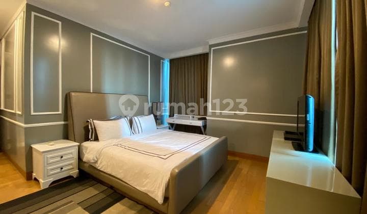Residence 8 Senopati Apartment 2 BR Fully Furnished Ys255