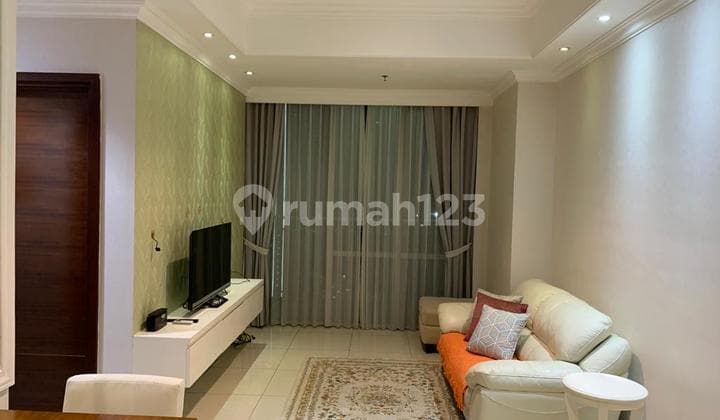 Denpasar Residence Kuningan 2 BR Fully Furnished (Beautiful Apartment With Pool View) Mn020