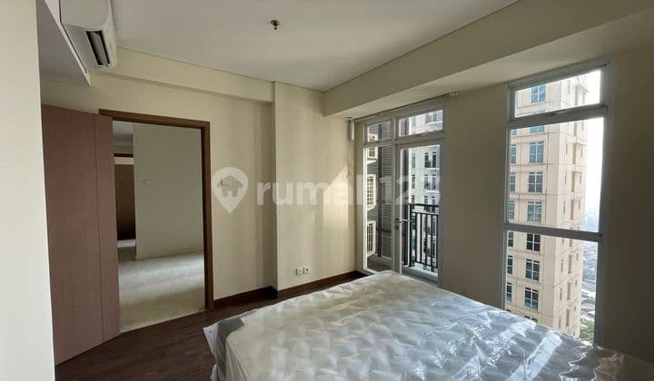 Puri Orchard Apartment Semi Furnished 3 BR MA01