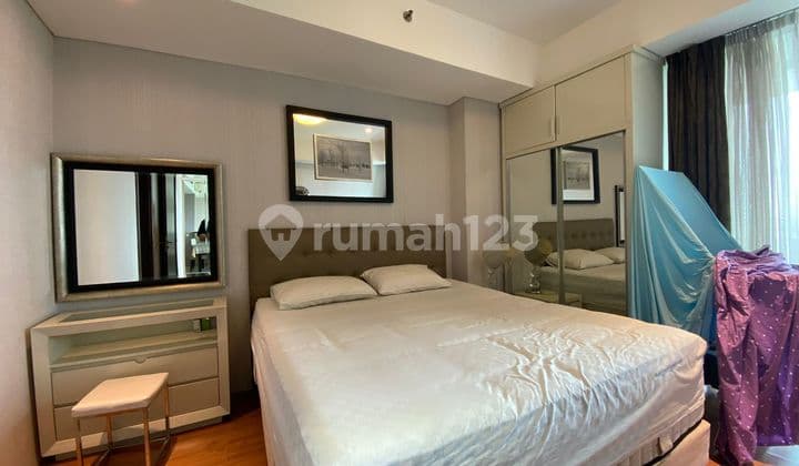 Kemang Village Residence 2 BR Fully Furnished H001