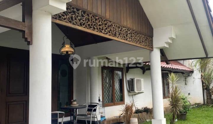 Jual Cepat! Rumah Mewah Siap Huni LT 414M² Dekat Tol Jorr & Univ Budi Luhur Mn039