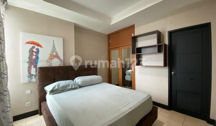 Essence Darmawangsa Apartment 2 BR Fully Furnished Ys347