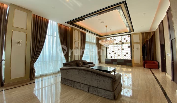 Kemang Village Penthouse 4 BR High Ceiling Furnished H001