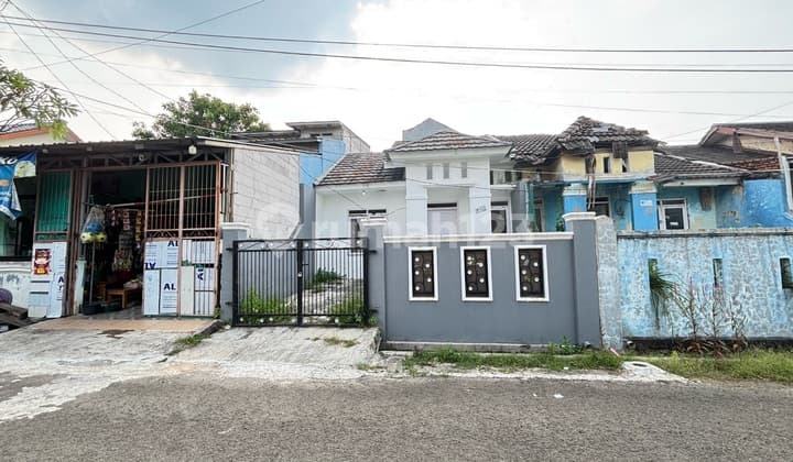Rumah Second Murah Tanah 90 Mtr Strategis Dekat Masjid Dan Alfamidi Hadap Timur