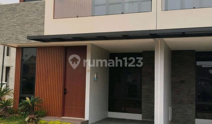 Rumah Mewah 2 Lantai D Puri Nusa Kembangan Dekat Mercu Buana