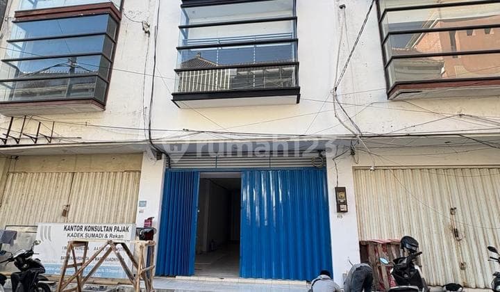 Ruko Di Jl. Diponegoro, Denpasar Barat, Kota Denpasar, Bali, Indonesia, 80114, Denpasar Barat