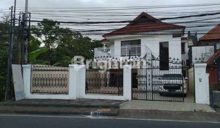 For Sale Strategic House with Beautiful Bali Countryside Views and Close to Seminyak Beach