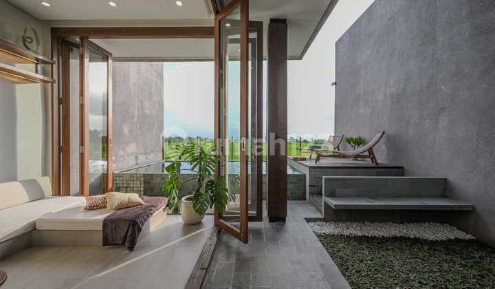 Villa Siap Huni, Kolam Pribadi, dan View Sawah