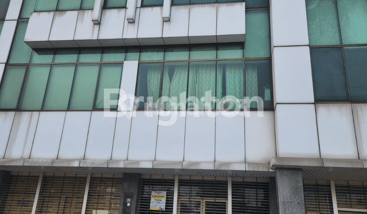 Ruko Gandeng 3 di Jakarta Barat