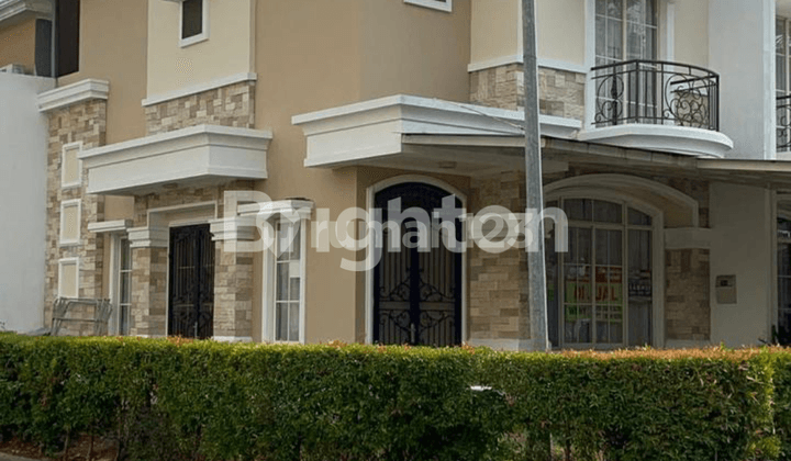 Rumah Hook Luas di Green Lake City Rumah Hook Luas di Green Lake City