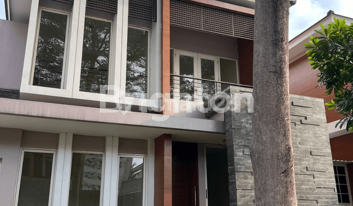 Rumah Besar dan Luas di Alam Sutera