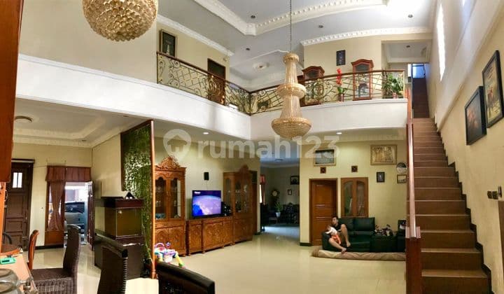 Rumah cantik di Margacinta kota bandung