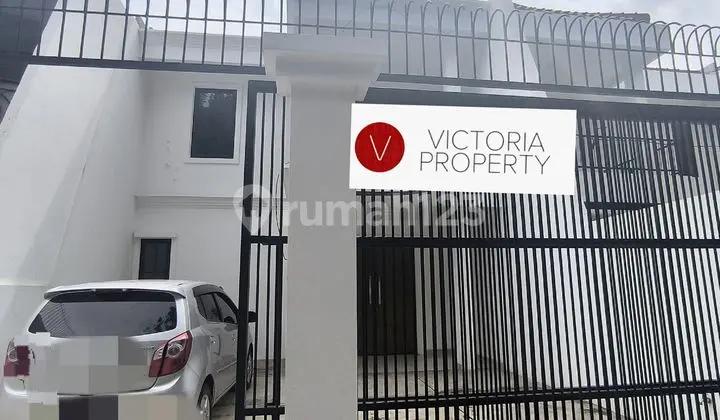 Rumah Modern 2 Lantai di Pinggir Jl Raya Jambore Cibubur - Depok
