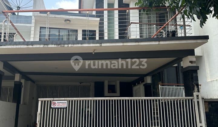 Rumah 2 Lantai Full-Furnished di Mahogany Residence Cibubur - SHM