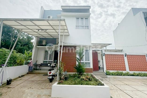 Rumah Dangan Kolam Renang Di Cileungsi Rumah