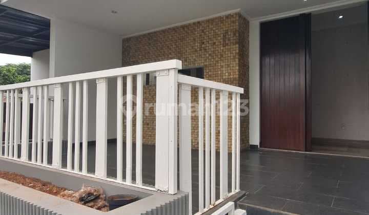 Rumah Mewah 4 Lantai View Taman Strategis Citragran Cibubur - SHM