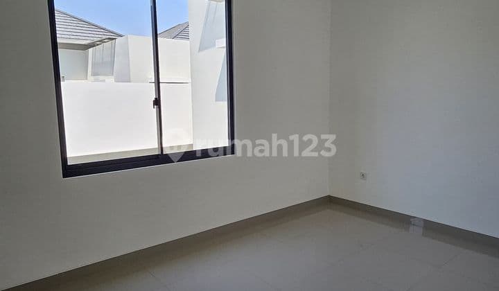 Termurah Rumah Mewah Pik2 bisa KPR 10X20 2 Lantai Boulevard ,Shm