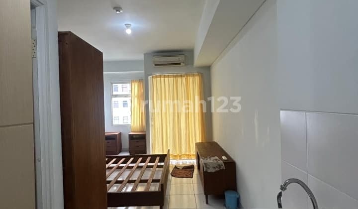 For Sale: Nice Studio Type Apartment Unit, Semi-Furnished, 19m², Pool View, Cikokol, Tangerang, Banten