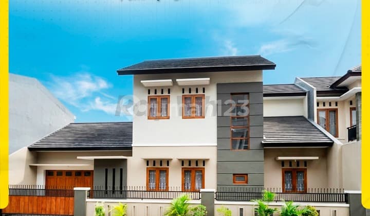 Rumah 2 Lantai di Penumping Laweyan Dekat Solo Grand Mall