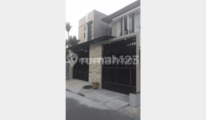 Rumah 2 Lantai Bagus Dan Siap Huni Di Solobaru Dekat Mall