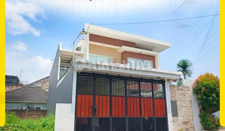 Rumah Hook 2 Lantai di Jajar Bangunan Mewah Modern Siap Pakai