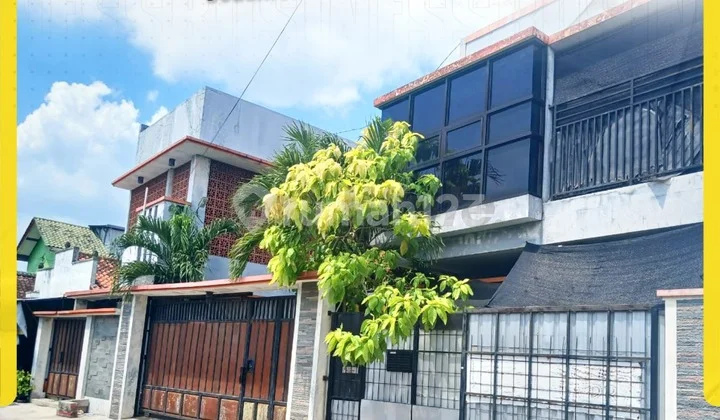 Active Modern 2-Story Building with 16 Rooms Suitable for Investment