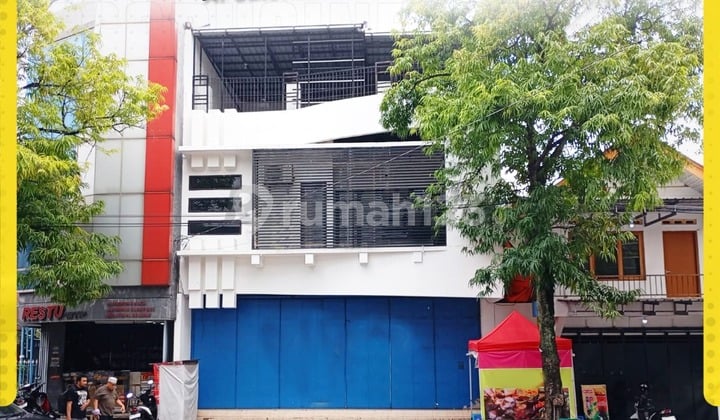 Ruko 3 Lantai Bagus Siap Pakai Di Kawasan Bisnis Tengah Kota Solo