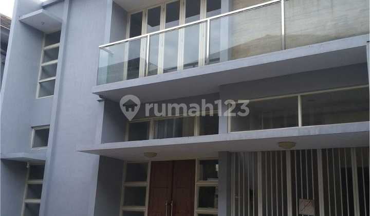 Dijual Rumah 2 Lantai Cluster Di Tengah Kota Solo Dekat Mall
