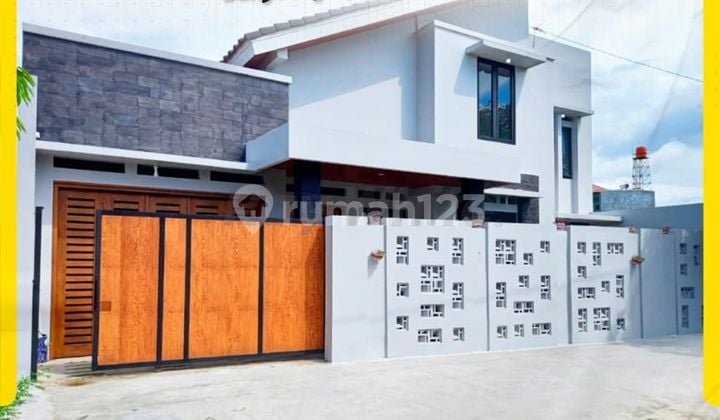 Rumah Mewah 2 Lantai Bangunan Modern di Banyuanyar Solo Siap Huni