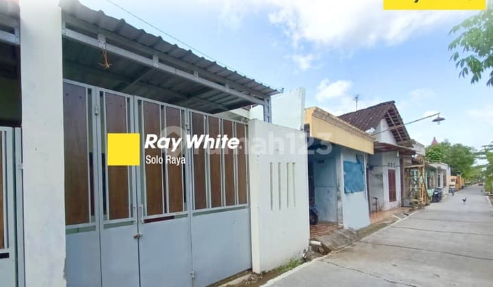 Minimalist House Ready to Live In, Affordable Price Near Solobaru