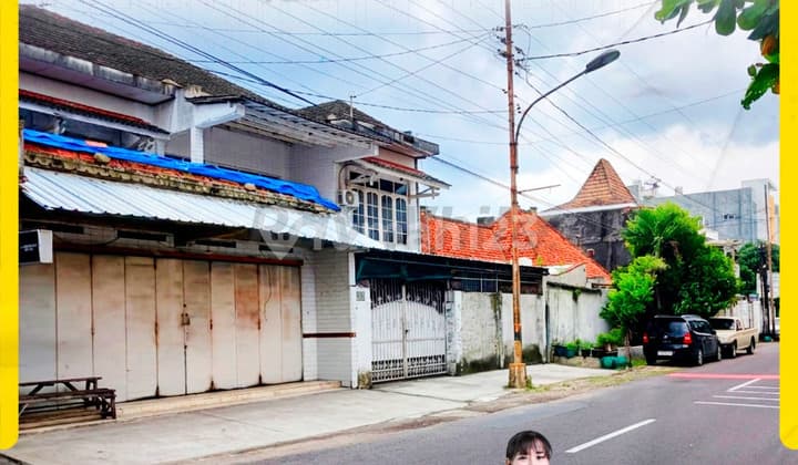 Mau Bagi Waris Rumah Bagus pada Jamannya di Panularan Solo Lokasi Menarik