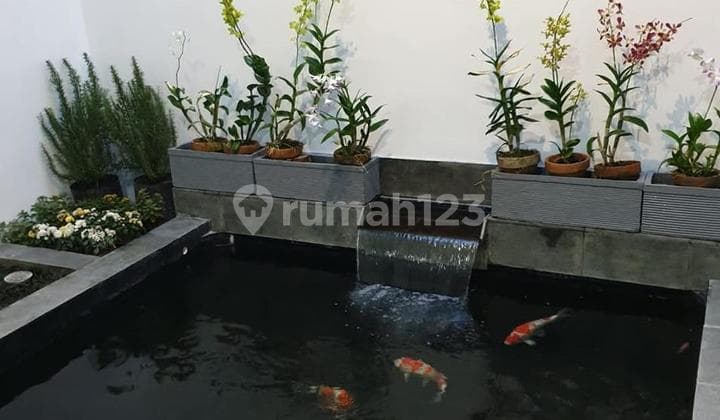Y. Jual Rumah Pusat Kota Full Furnished Siap Huni