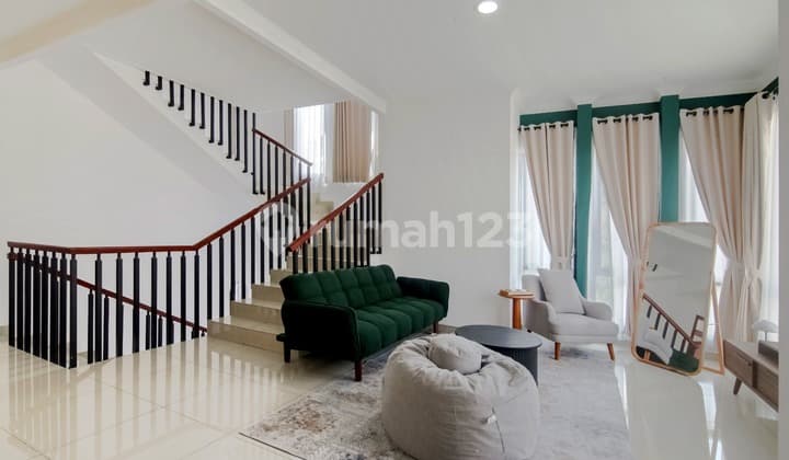 Jual Rumah di Setraduta Dkt Maranatha, Pvj,Rs. Advent,Tol Pasteur