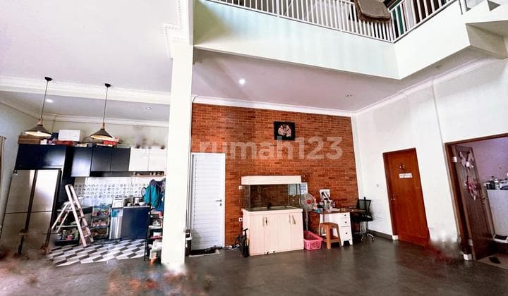Rumah Bagus Minimalis Modern 3 Lantai Siap Huni di Arcamanik Bandung