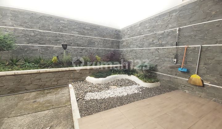F. Jual Rumah di Pasteur Dkt Rs.hermina, Tol, Univ. Maranatha