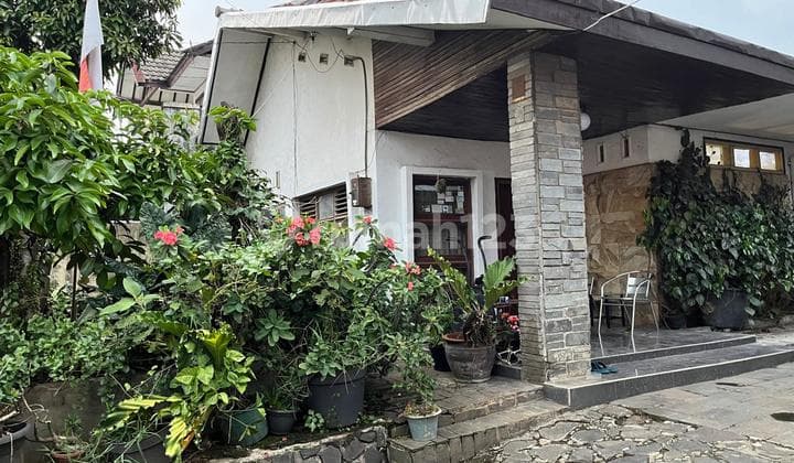 Rumah Strategis Nyaman Cocok Untuk Kantor Siap Pakai di Sayap Sukajadi Bandung