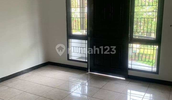 RUMAH KEREN MINIMALIS MODERN 2 LANTAI NYAMAN SIAP HUNI DI TATAR WANGSAKERTA KOTA BARU PARAHYANGAN KBP BANDUNG